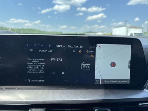 Used 2025 Kia Telluride S FWD image 16