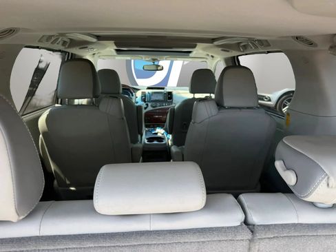 Used 2014 Toyota Sienna Limited w/ Limited Premium Package AWD/4WD image 28