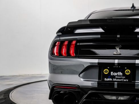 Used 2021 Ford Mustang Shelby GT500 w/ Technology Package image 17