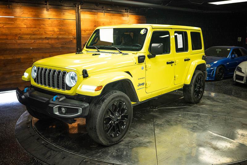 Used 2024 Jeep Wrangler Unlimited Sahara AWD/4WD image 2
