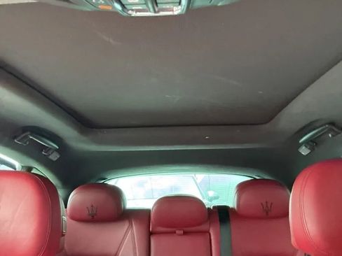 Used 2017 Maserati Levante w/ Luxury Package AWD/4WD image 30