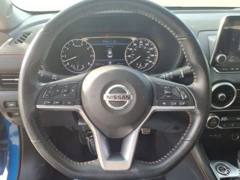 Used 2020 Nissan Sentra SR w/ Electronics Package FWD image 4