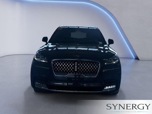 Used 2023 Lincoln Aviator Black Label w/ Class IV Trailer Tow Package AWD/4WD image 2