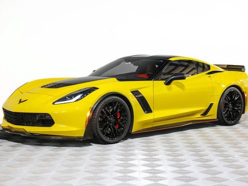 Used 2016 Chevrolet Corvette Z06 w/ 3LZ Preferred Equipment Group RWD image 29