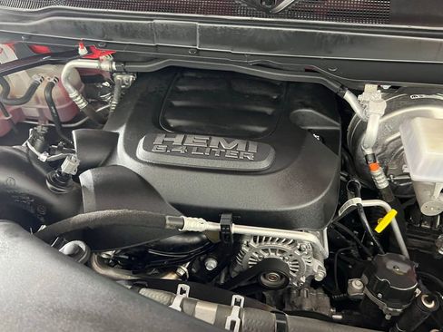 Used 2024 RAM 2500 Big Horn w/ Bed Utility Group image 32