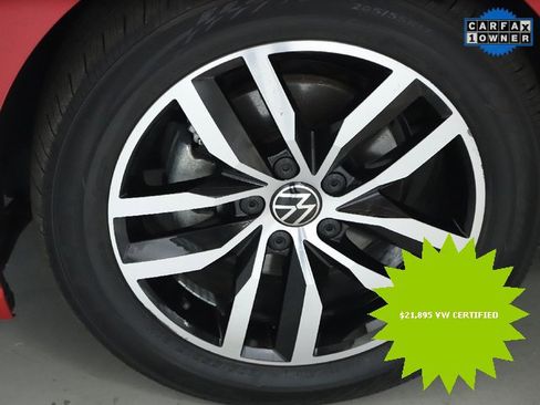 Certified 2025 Volkswagen Jetta SE image 37