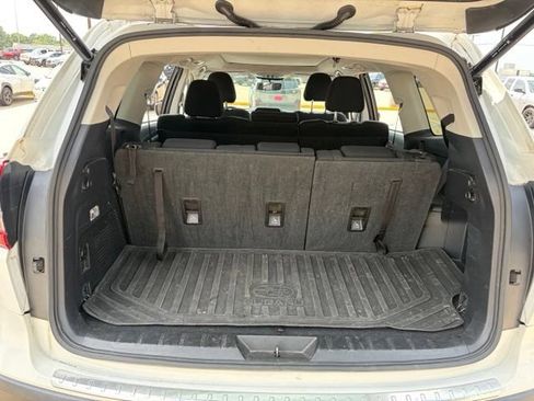 Used 2021 Subaru Ascent Premium w/ Sport Package AWD/4WD image 17