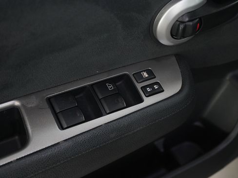 Used 2009 Nissan Versa 1.8 S w/ PWR Pkg image 19