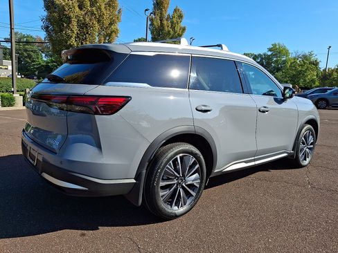 Certified 2026 INFINITI QX60 Luxe w/ Cargo Package AWD/4WD image 6
