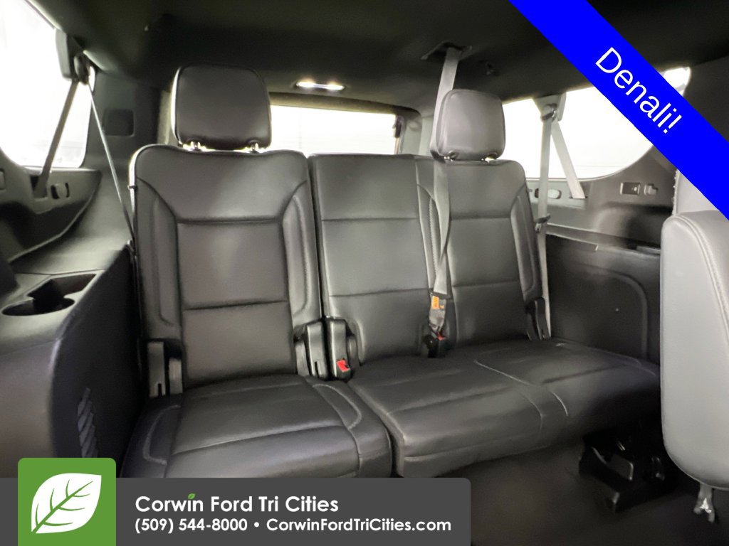 Used 2024 GMC Yukon XL Denali AWD/4WD image 17