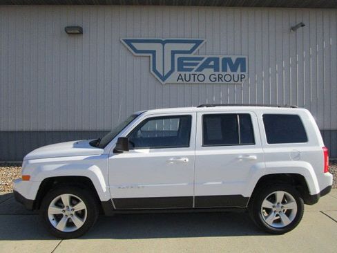 Used 2014 Jeep Patriot Latitude image 4