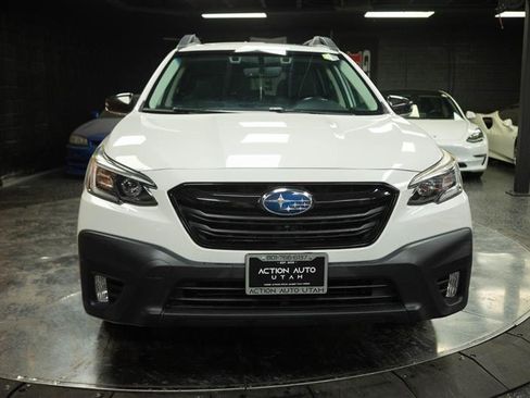 Used 2021 Subaru Outback Onyx Edition XT w/ Popular Package #2 AWD/4WD image 3