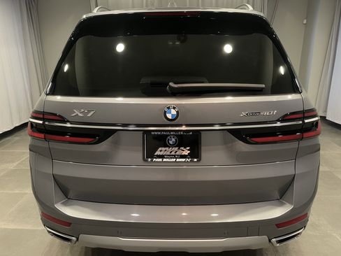 Used 2026 BMW X7 xDrive40i w/ Premium Package image 5