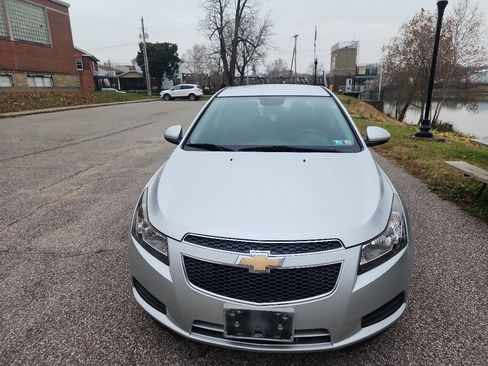 Used 2014 Chevrolet Cruze LT image 8