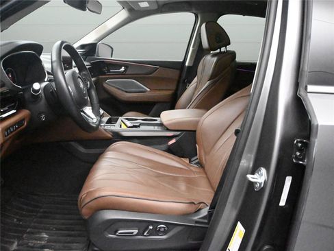 Certified 2025 Acura MDX SH-AWD w/ Advance Package image 8