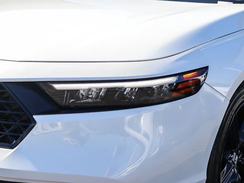 Used 2023 Honda Accord Sport image 8