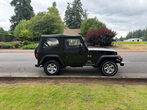 Used 2004 Jeep Wrangler X w/ Wheel Plus Group AWD/4WD image 5