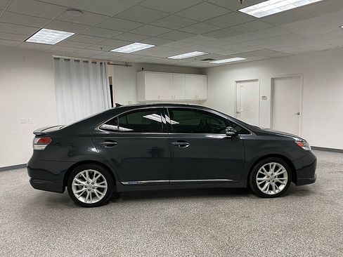 Used 2010 Lexus HS 250h Premium image 4