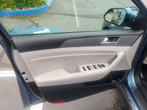 Used 2016 Hyundai Sonata SE image 19