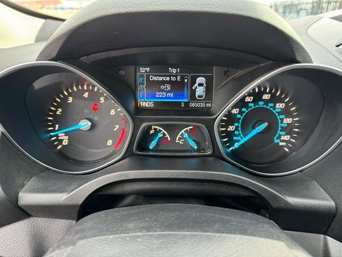 Used 2016 Ford Escape SE image 17