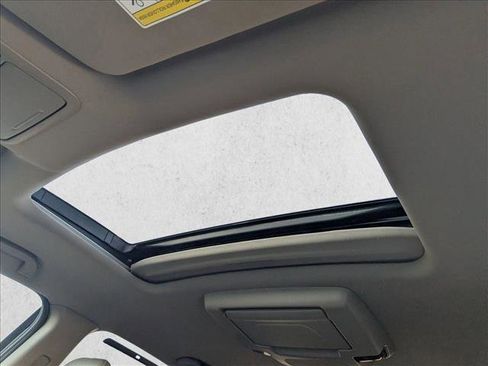 Used 2019 Honda Pilot Touring image 14