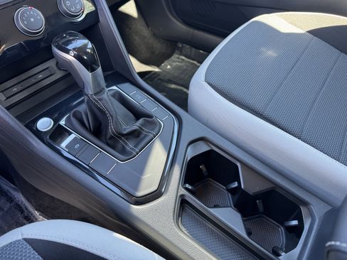 Used 2025 Volkswagen Taos S image 29