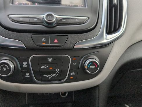 Used 2024 Chevrolet Equinox LS w/ LS Convenience Package FWD image 38