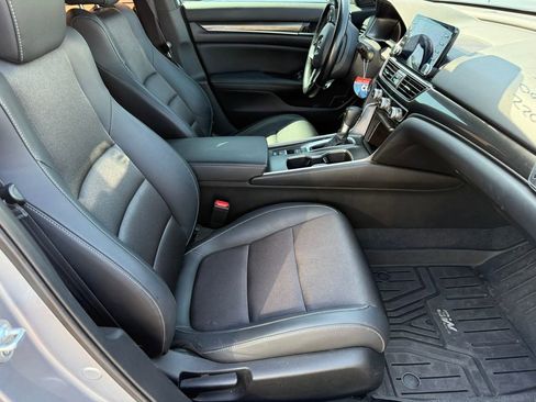 Used 2022 Honda Accord Sport image 2