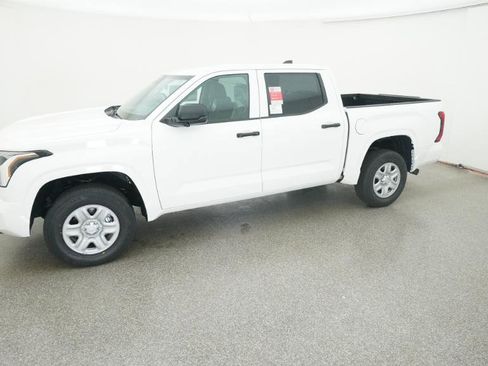 New 2026 Toyota Tundra SR image 24