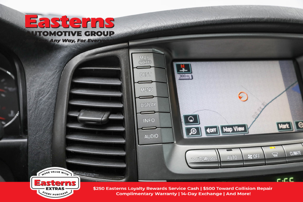 Used 2005 Toyota Land Cruiser w/ Convenience Pkg AWD/4WD image 22
