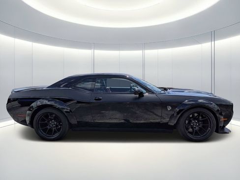 Used 2023 Dodge Challenger SRT Hellcat RWD image 3