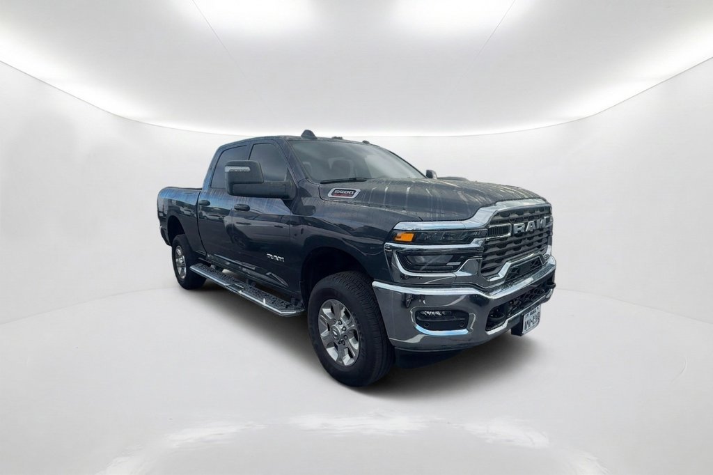 Used 2026 RAM 2500 Big Horn AWD/4WD image 3