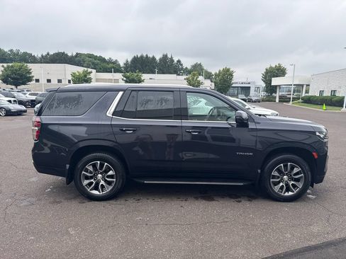 Used 2022 Chevrolet Tahoe LT w/ LT Signature Plus Package AWD/4WD image 6