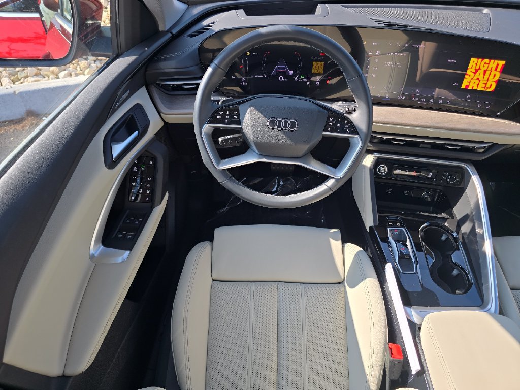 Certified 2025 Audi Q5 Prestige AWD/4WD image 18