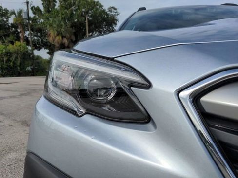 Used 2021 Subaru Outback Premium AWD/4WD image 10