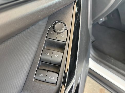 New 2027 Chevrolet Equinox LT w/ Midnight Edition FWD image 11