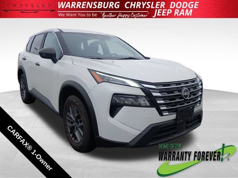 Used 2024 Nissan Rogue S FWD image 1