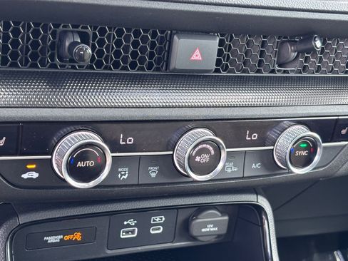Certified 2024 Honda CR-V EX image 30