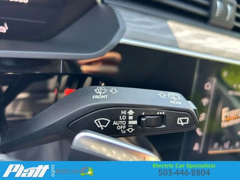 Used 2021 Audi e-tron Premium w/ Convenience Plus Package AWD/4WD image 24