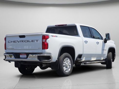 Used 2023 Chevrolet Silverado 2500 LTZ AWD/4WD image 29