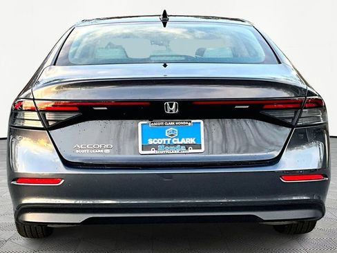 Certified 2025 Honda Accord SE image 6