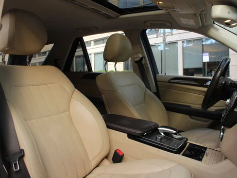 Used 2017 Mercedes-Benz GLE 350 4MATIC w/ Premium 1 Package image 29