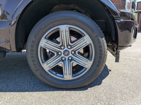 Used 2018 Ford F150 Lariat w/ Equipment Group 502A Luxury image 12