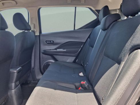 Used 2024 Nissan Kicks S FWD image 26
