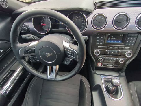 Used 2016 Ford Mustang GT RWD image 15