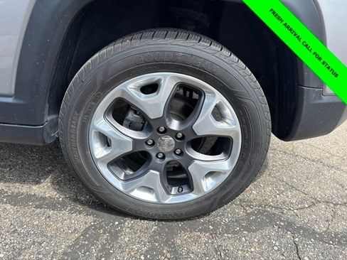 Used 2020 Jeep Compass Limited AWD/4WD image 4