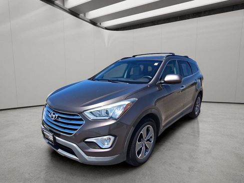 Used 2015 Hyundai Santa Fe GLS AWD/4WD image 1