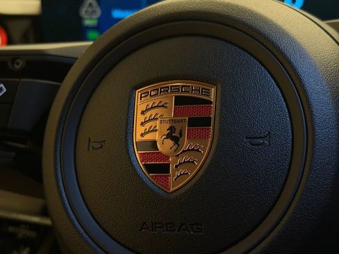 New 2025 Porsche Macan 4S Electric image 27