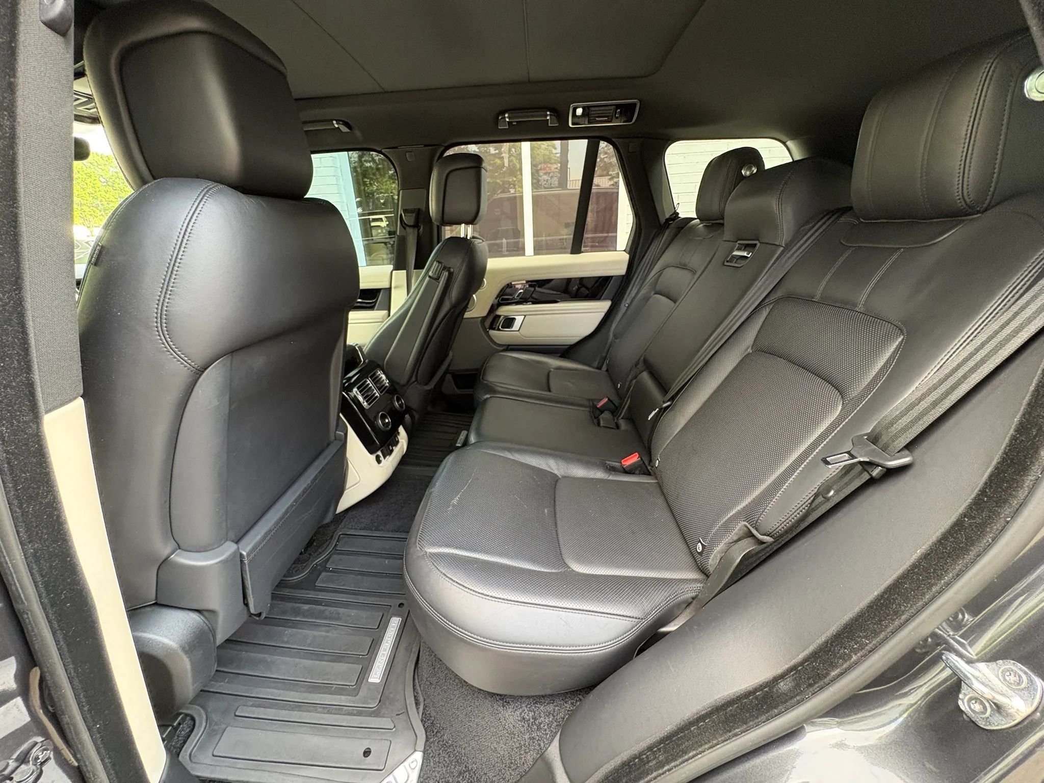 Used 2020 Land Rover Range Rover HSE AWD/4WD image 22