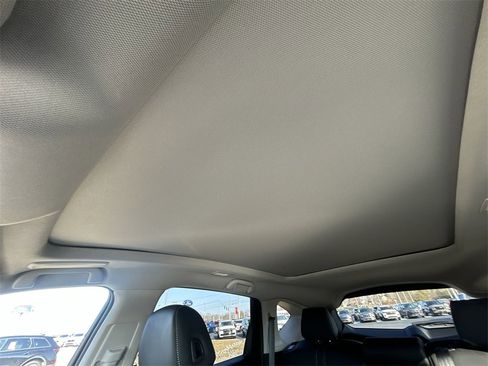 Used 2024 Acura RDX w/ Technology Package image 28